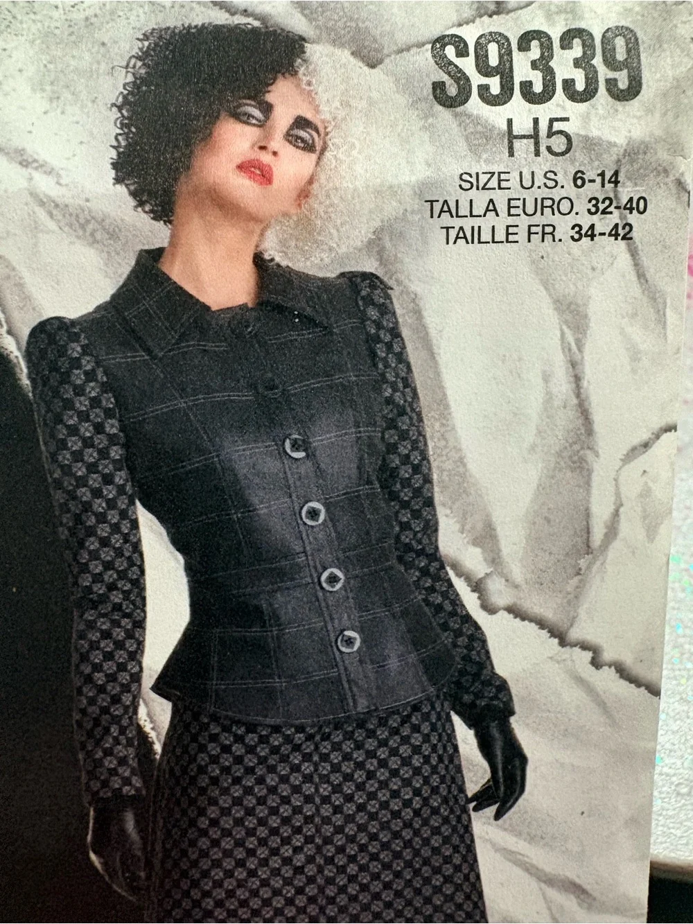 BN UNCUT SIMPLICITY 9339 H5 SEWING PATTERNS COSTUMES DISNEY HALLOWEEN